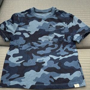 Gap blue camo t-shirt